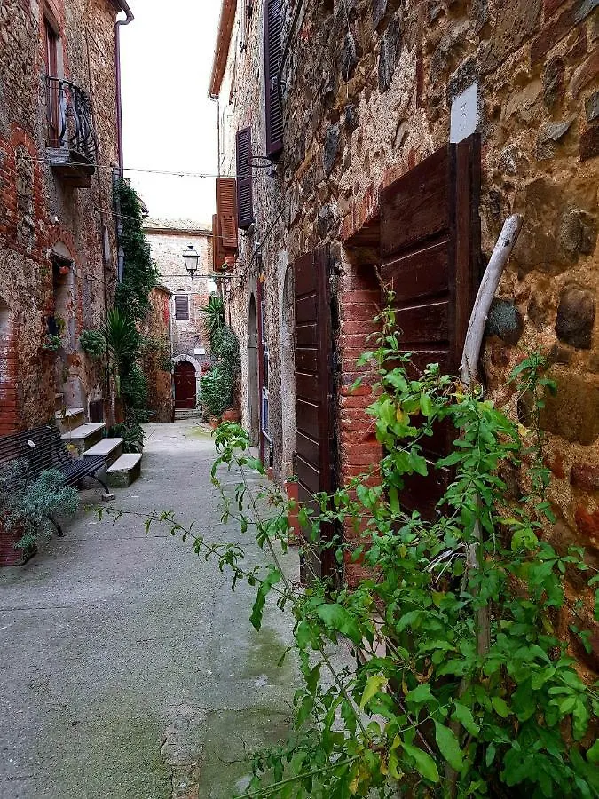 Castel Divino - Piazza Del Castello Apartment Montemerano Italy